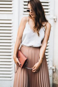 Outfit: How to wear pleated skirts during the day | Saint Laurent chain wallet, Hallhuber pleated skirt, Steve Madden espadrilles, Marc O'Polo silk camisole | you rock my life