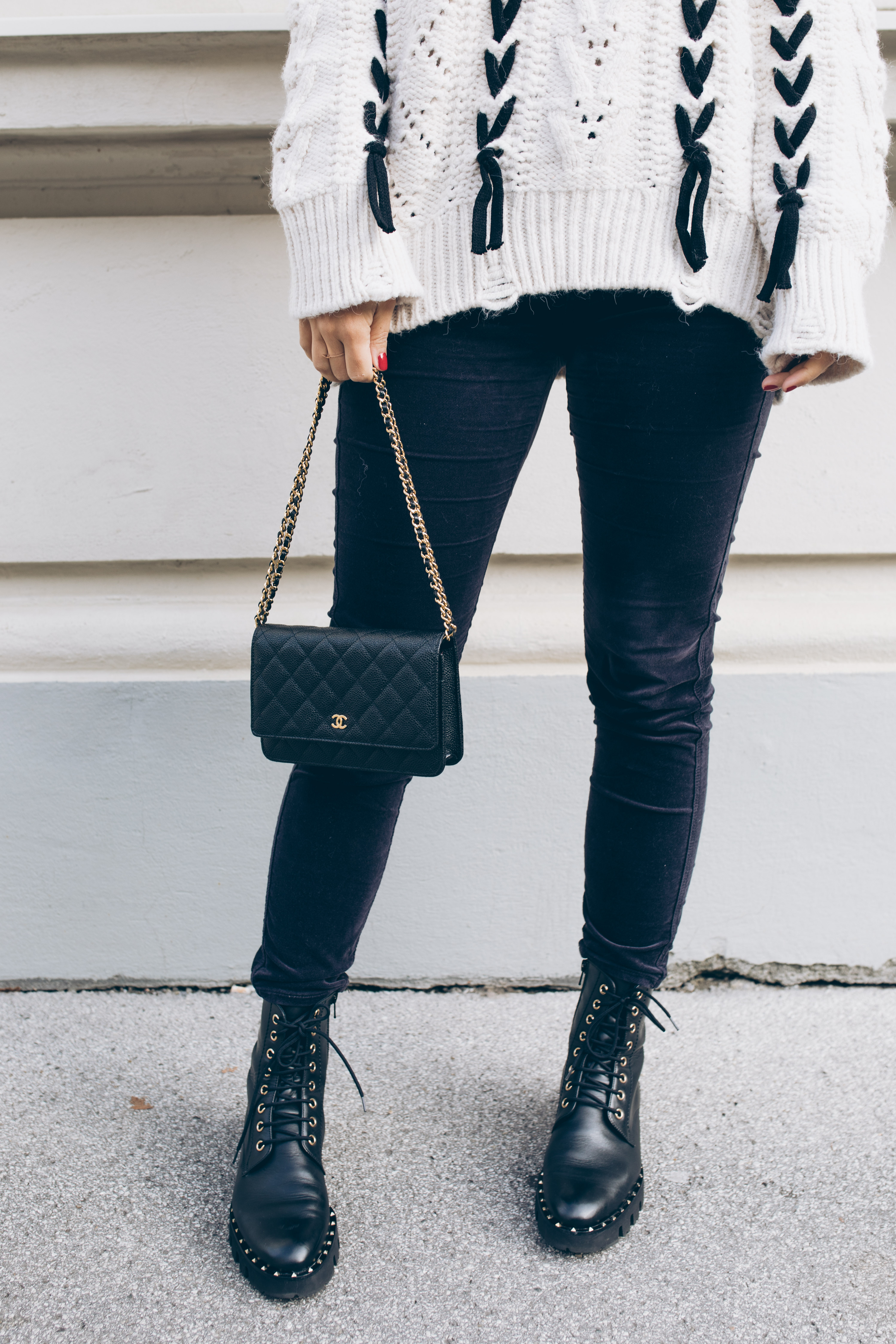 1 Handbag 10 Outfits  Styling The Chanel Wallet On Chain WOC