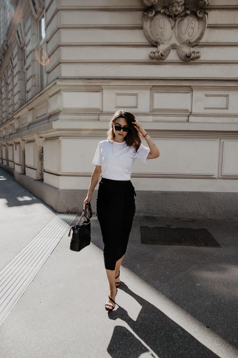 Stylish Black Midi Skirt Outfit for Petite Gals